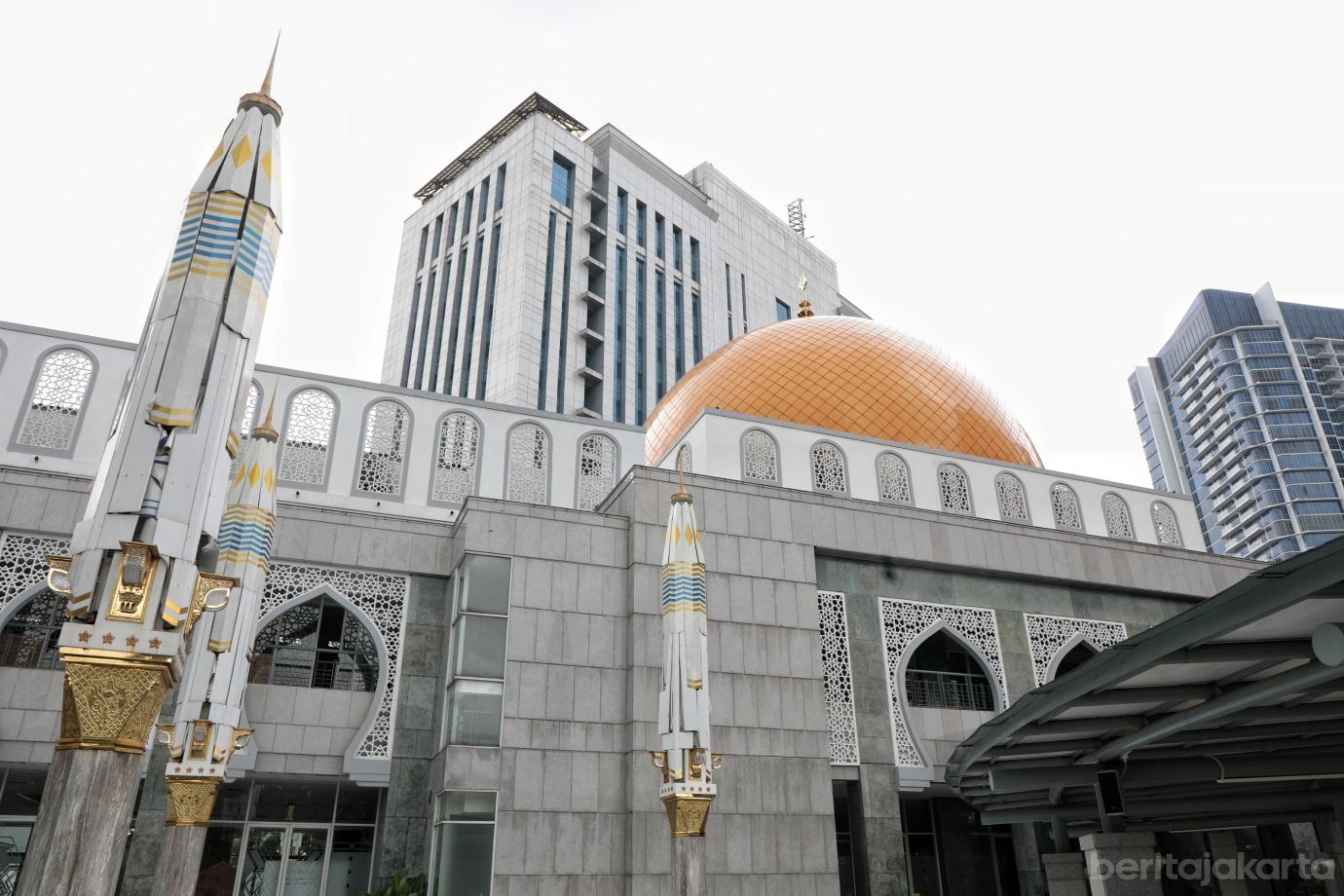 2.Masjid Assahara Yang Bernuansa Masjid Nabawi 