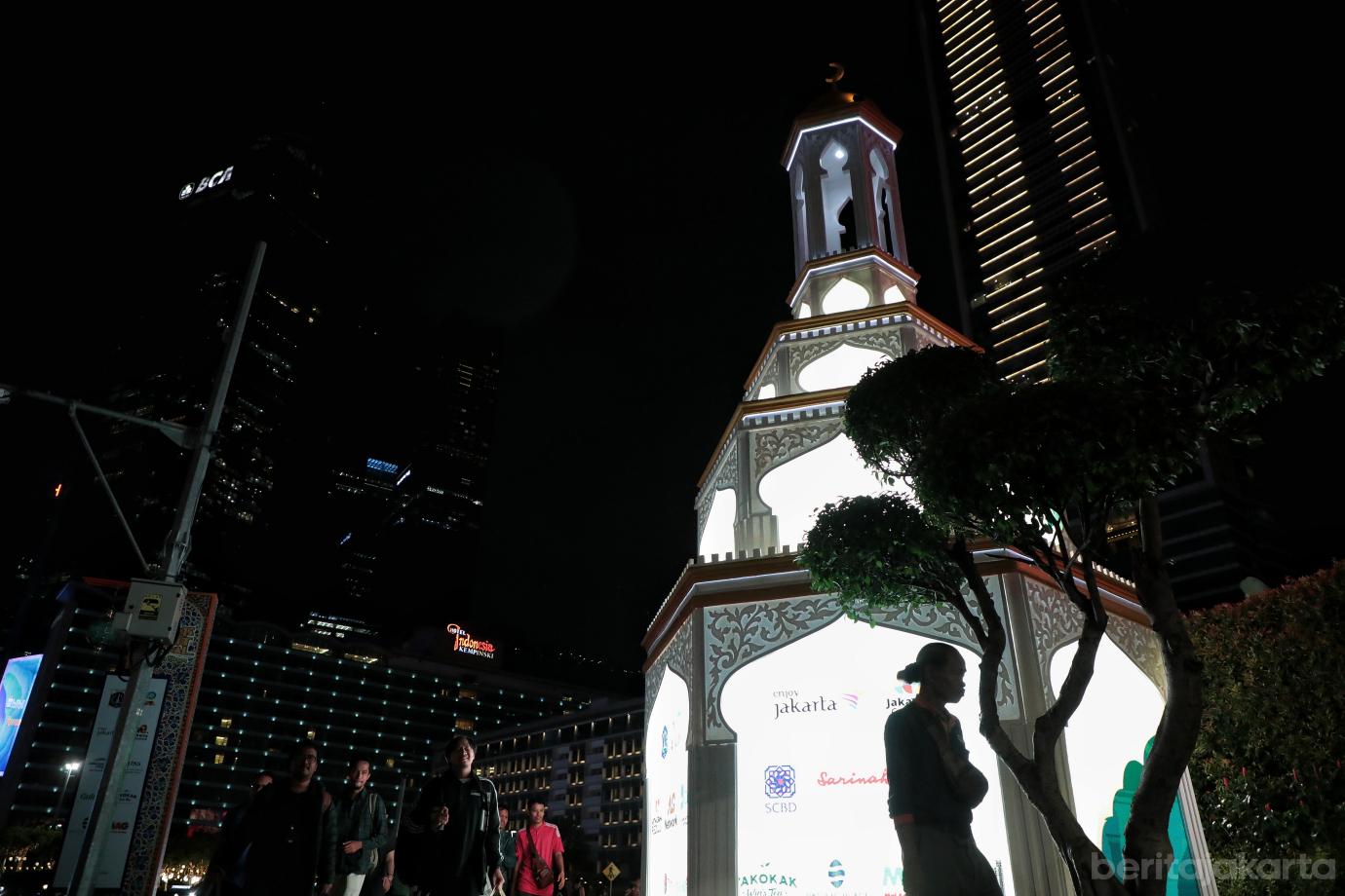 5.Jakarta Light Festival Ramadan di Bundaran HI  (1)