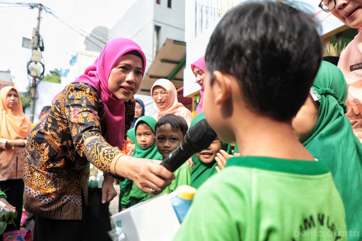 3.DPD PP PAUD DKI Jakarta Kunjungi TK dan PAUD di Pasar Minggu