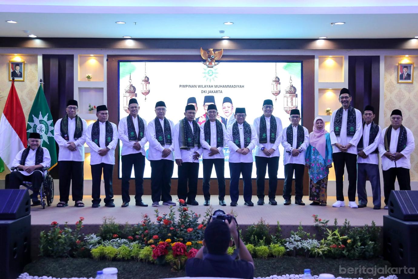 <?//= $potret[0]->photo_filename ?>