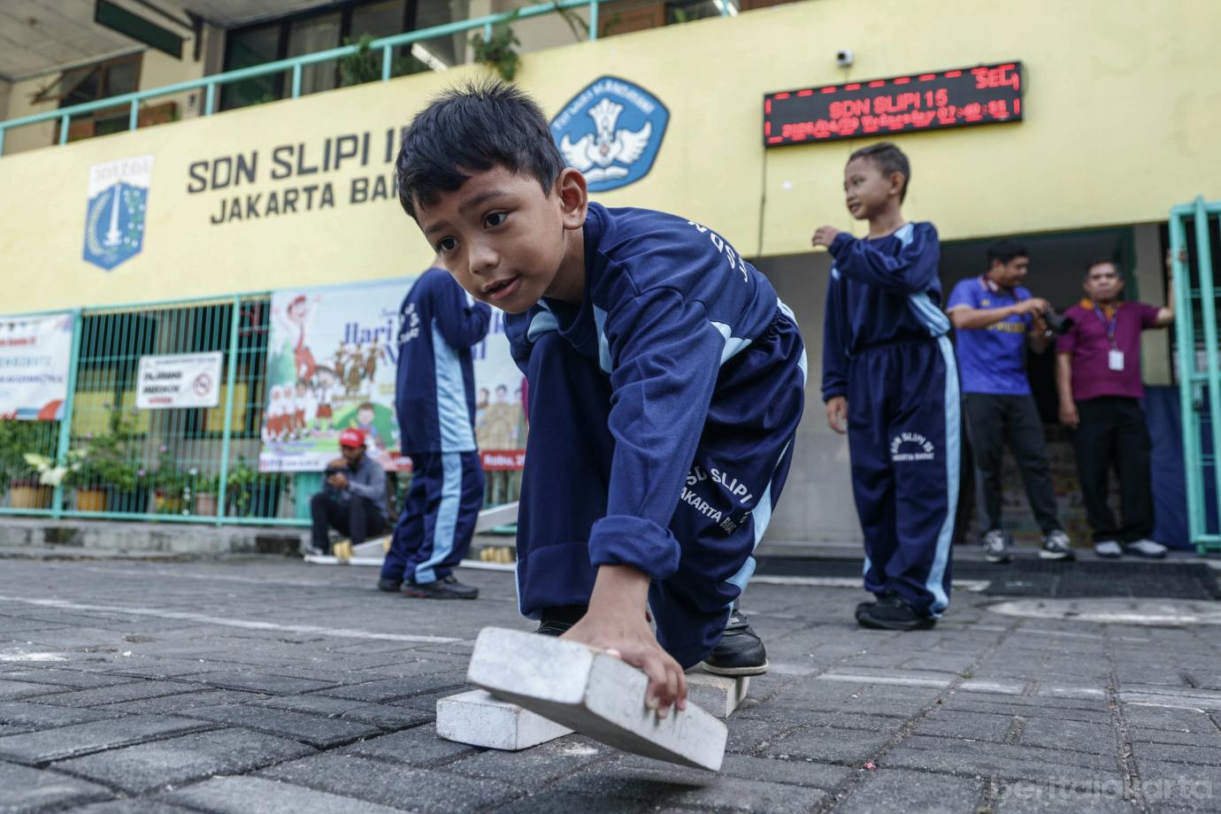 3 Ramainya Semarak Hari Pendidikan Nasional di SDN Slipi 15 3