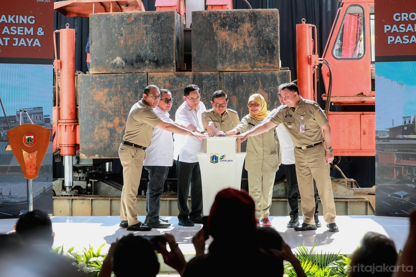 <?//= $potret[0]->photo_filename ?>