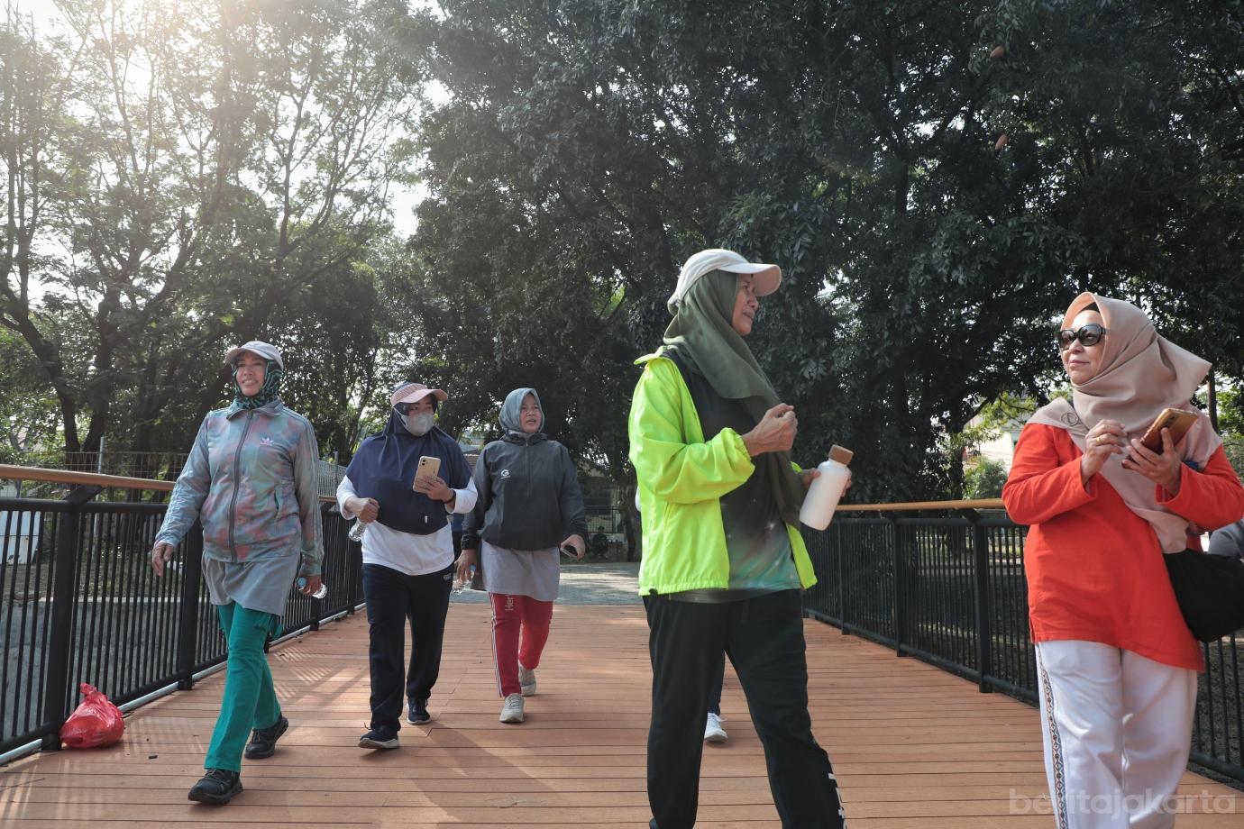 8.Pembukaan dan Pemanfaatan Waduk Aneka Elok