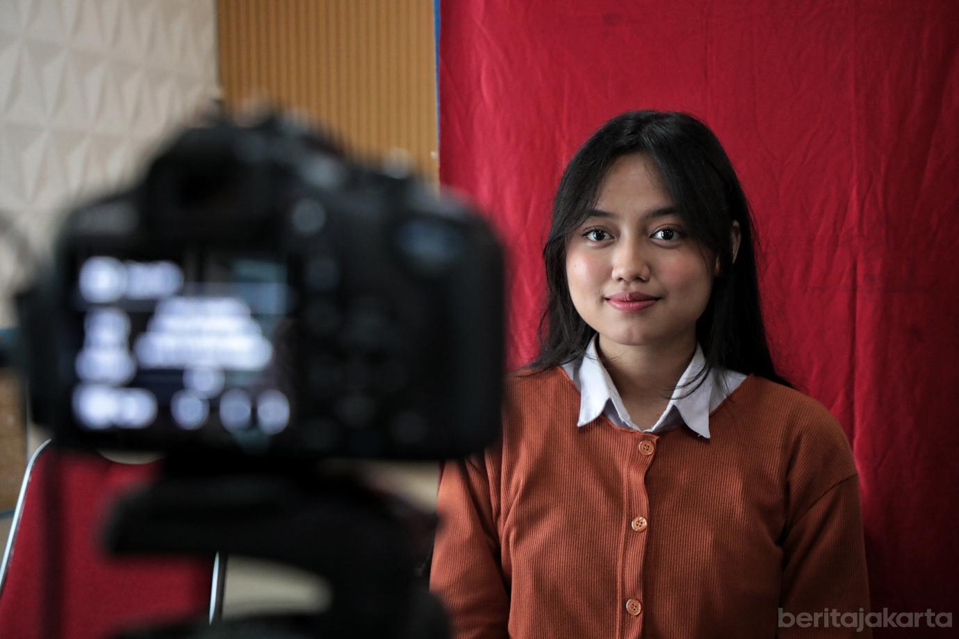 4.Sudin Dukcapil Jaksel Gelar Perekaman KTP di Sekolah