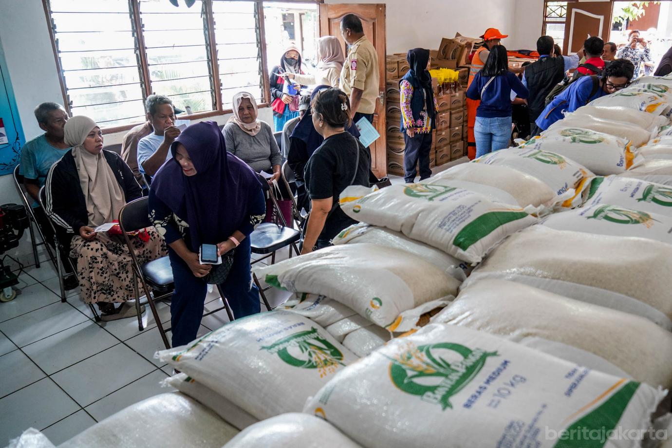 2 Penyaluran Bantuan Pangan di Jakarta Barat 2