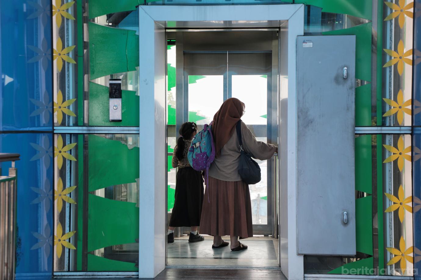 <?//= $potret[0]->photo_filename ?>