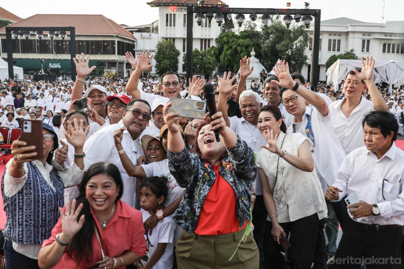 8 Wagub Rano Karno Ikuti Akulturasi Nilai Nilai Paskah Pemprov DKI Jakarta 8