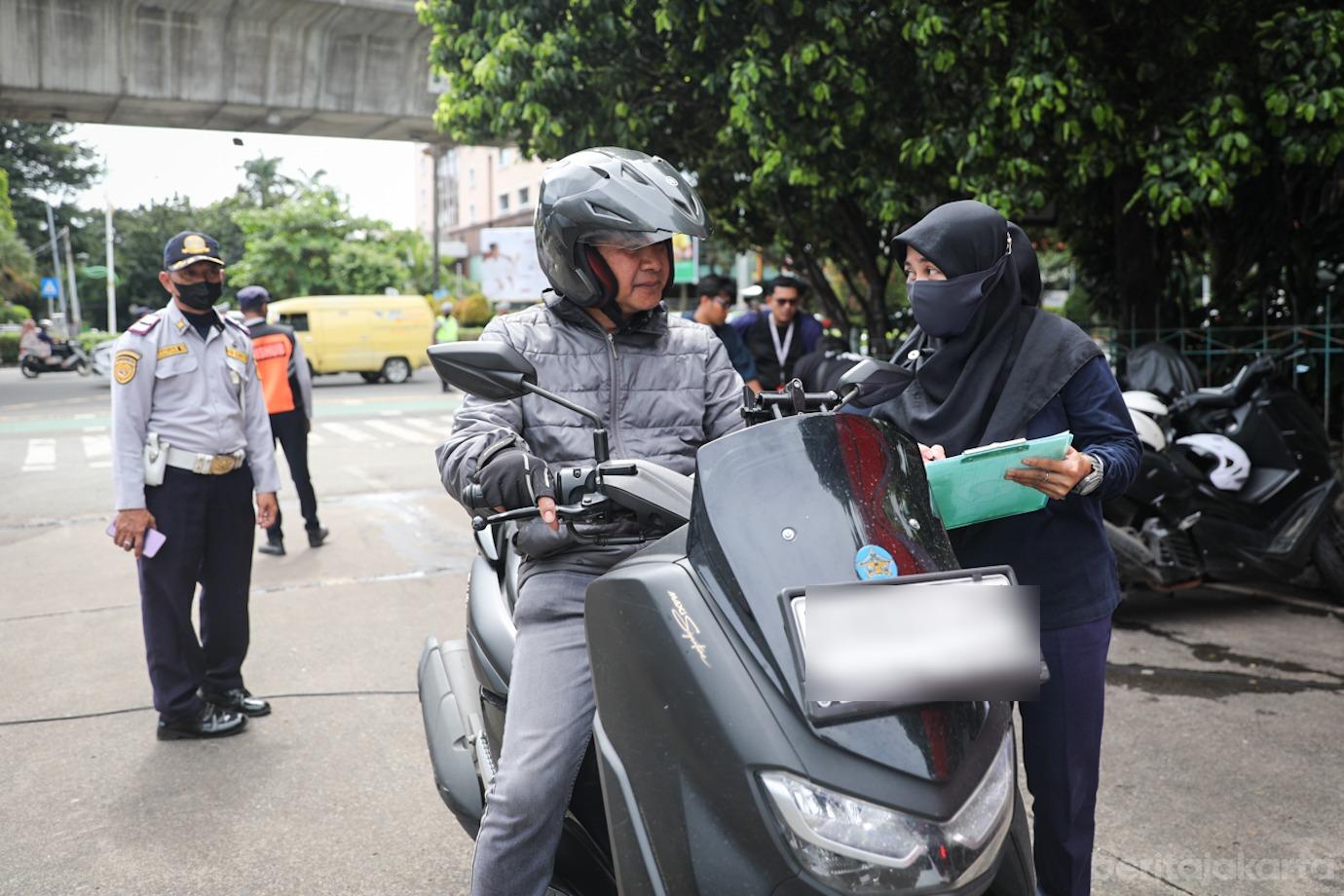 Uji Emisi Sudin LH Jaksel 4