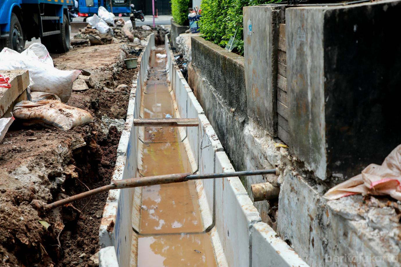 7 u dict cempaka putih