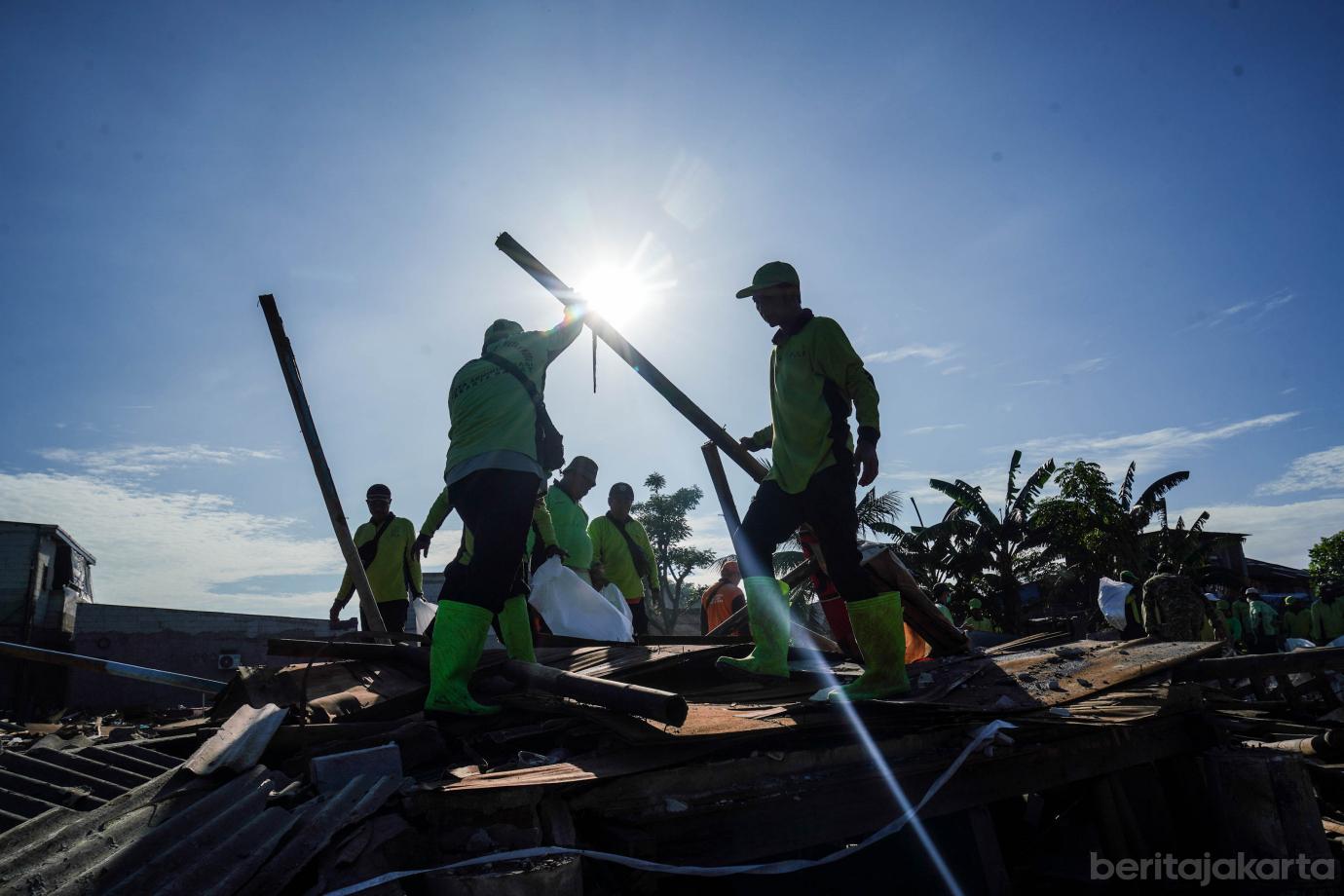 5 Wagub Rano Karno Ikuti Kerja Bakti Terpadu di Kamal Jakarta Barat 5