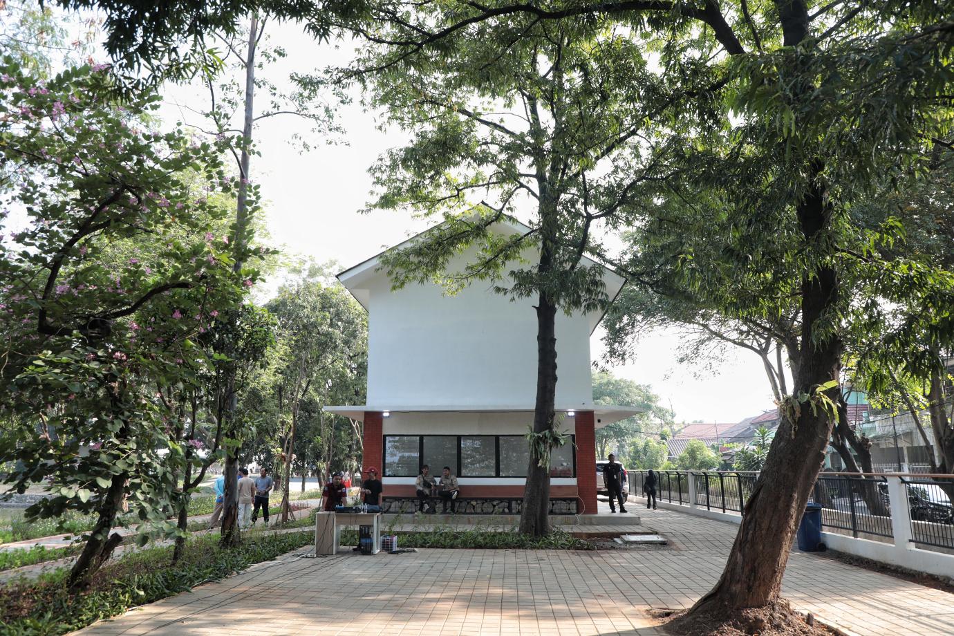 6.Pembukaan dan Pemanfaatan Waduk Aneka Elok