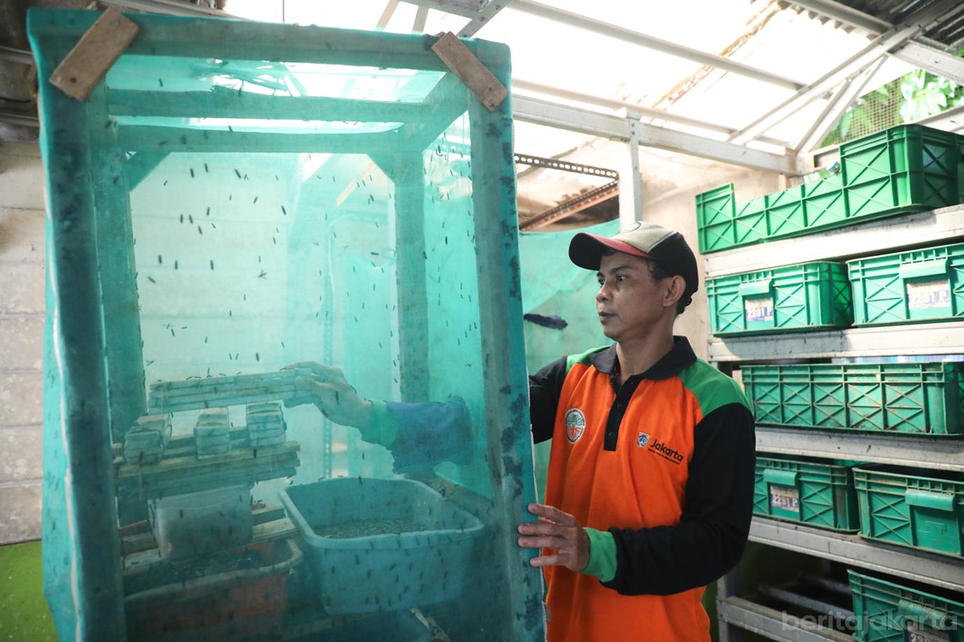 Bang Doel Sapa Warga 4