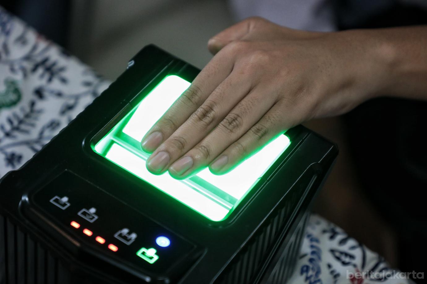 5.Sudin Dukcapil Jaksel Gelar Perekaman KTP di Sekolah