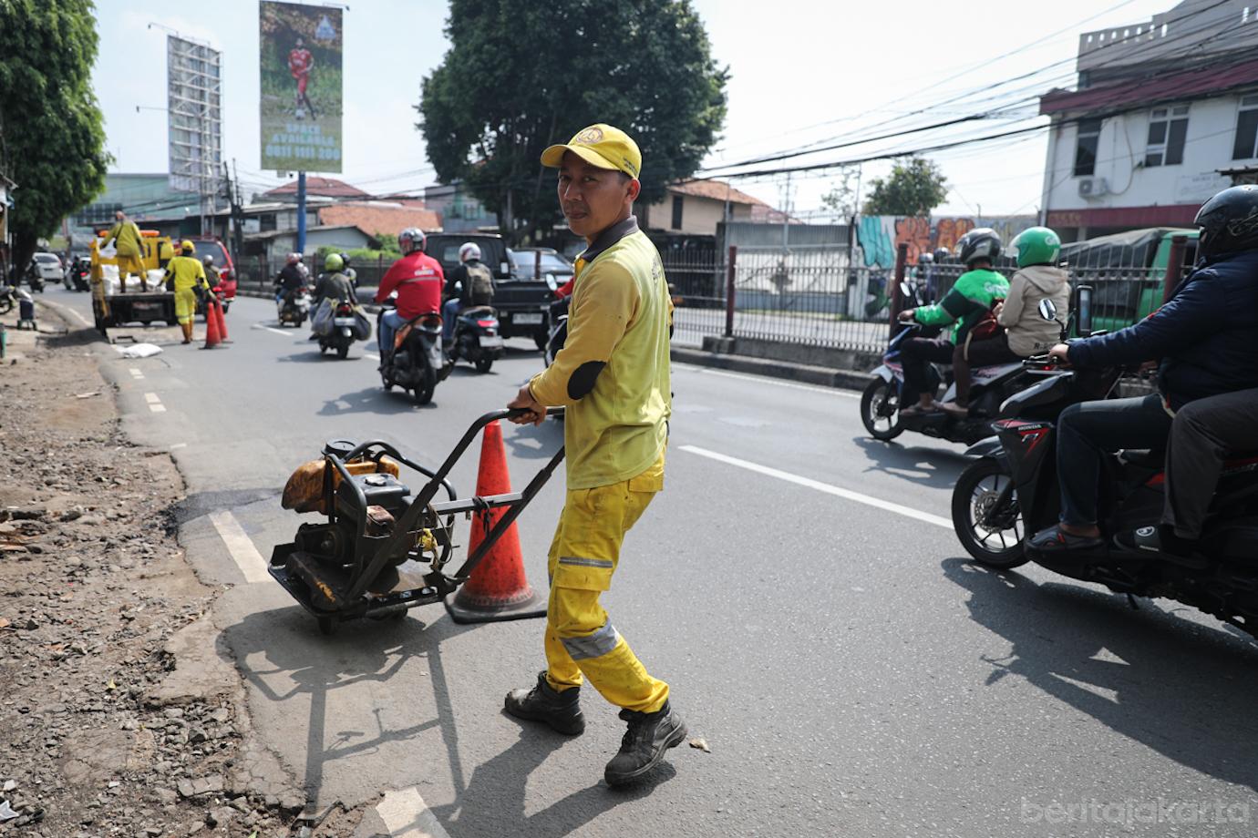 Aspal Jl Raya Bogor 3