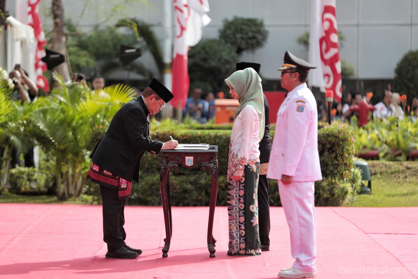 4.Pelantikan Eselon 3 dan 4 DKI Jakarta