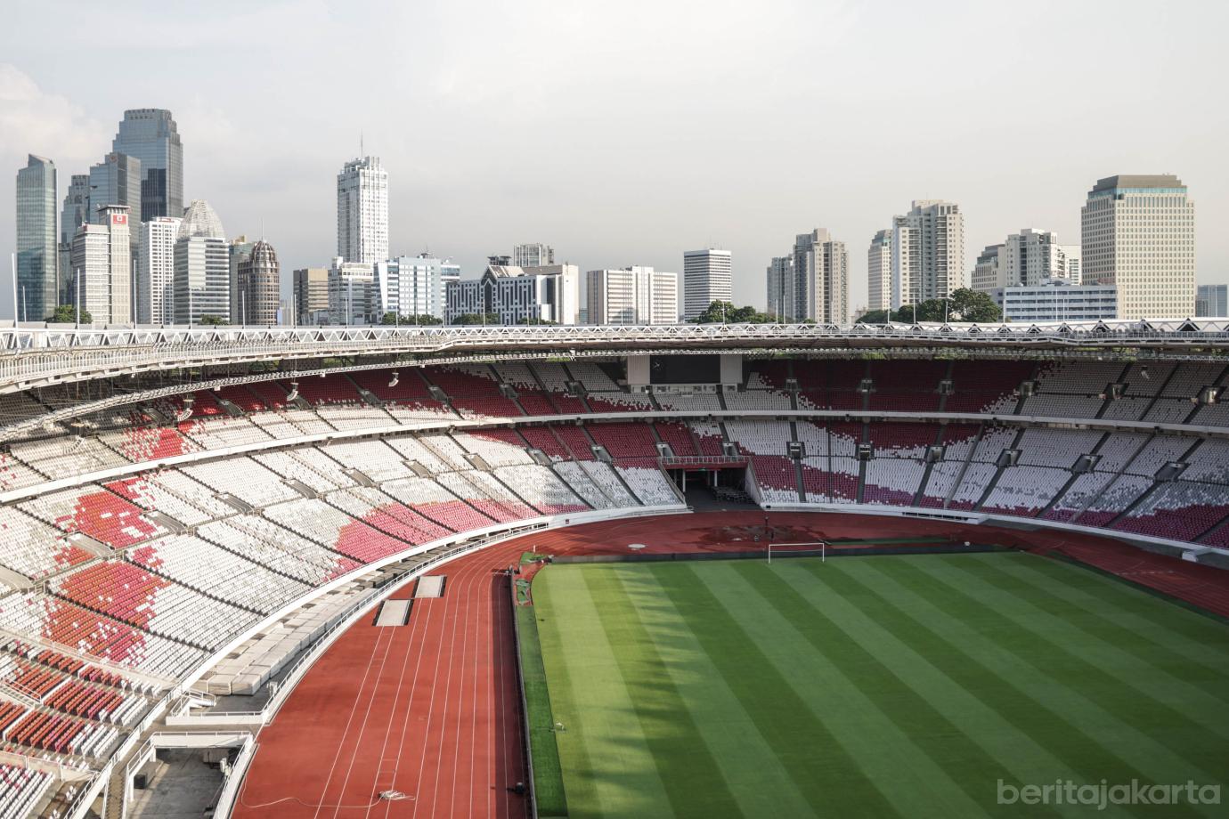4 Melihat Pembangkit Listrik Tenaga Surya atap Stadion Utama Gelora Bung Karno 4