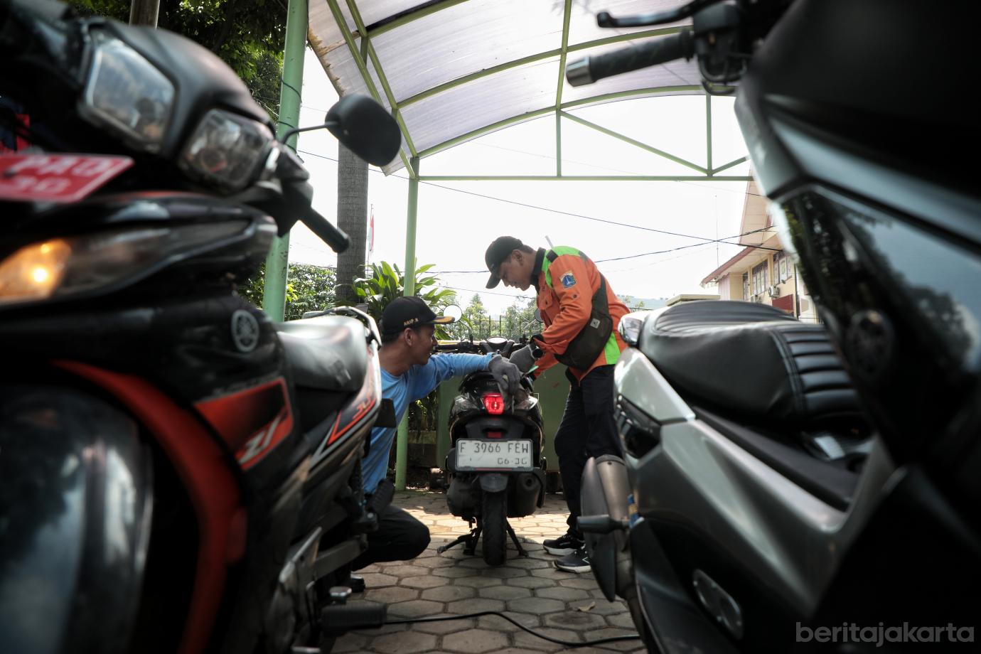 4.Sudin LH Jaksel Targetkan 1.700 Kendaraan Ikuti Uji Emisi Gratis