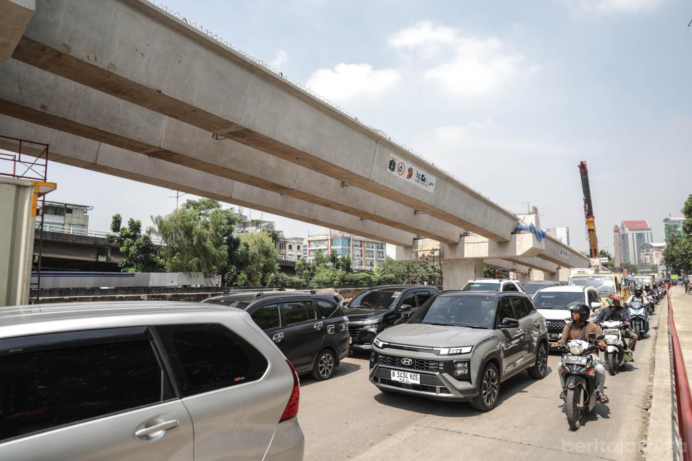 7 Progres Pembangunan Jalan Layang Latumeten 7