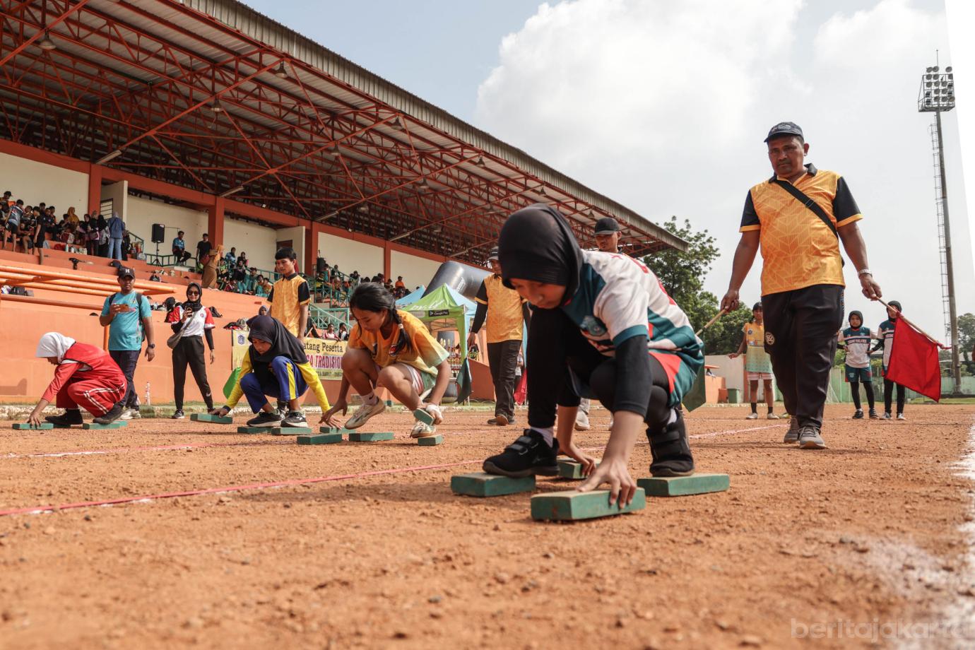 1 Kemeriahan Pekan Olahraga Tradisional Kota Administrasi Jakarta Barat 1