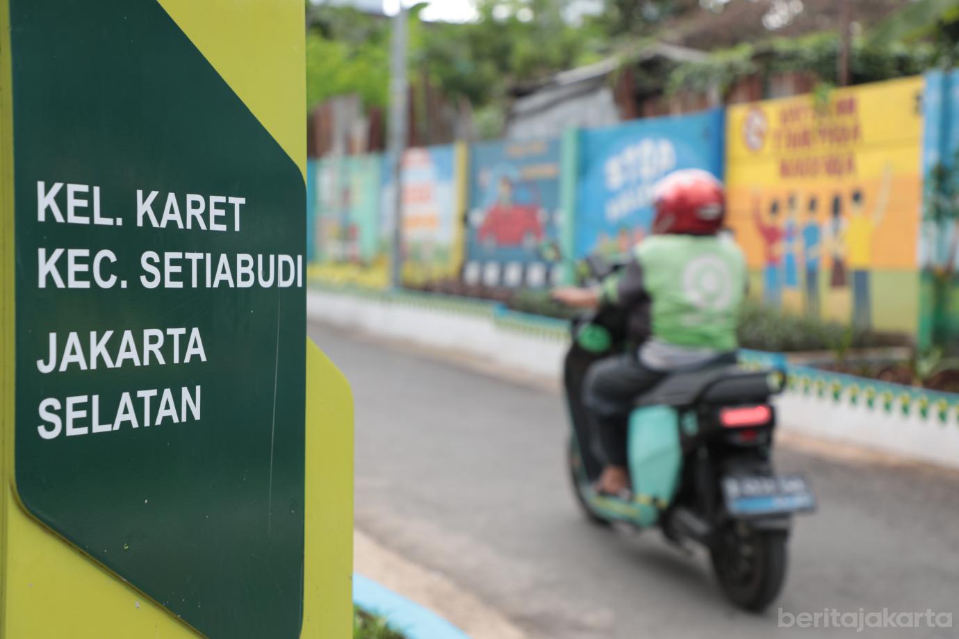 6.PPSU Kelurahan Karet Percantik Jalan Karet Karya