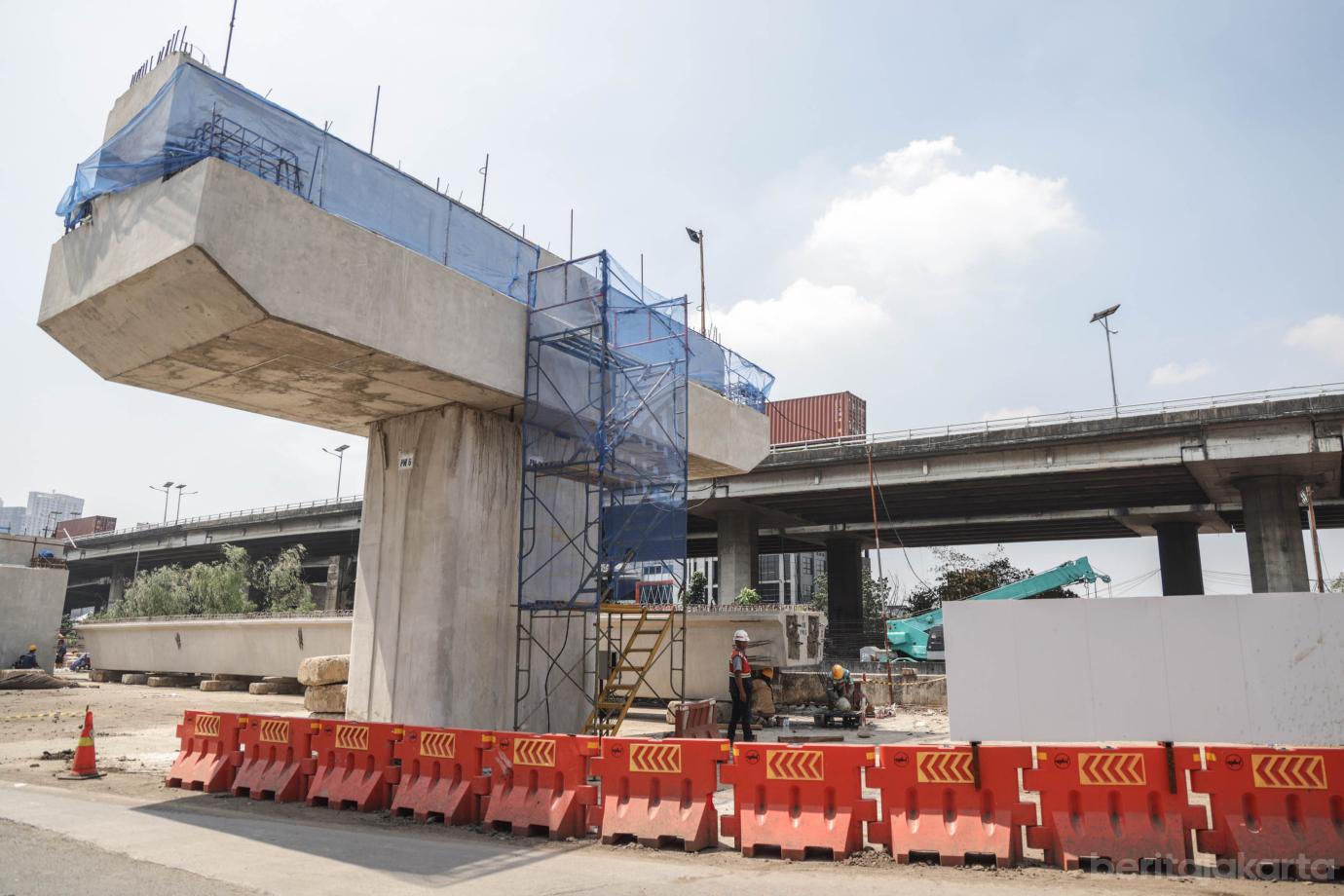 1 Progres Pembangunan Jalan Layang Latumeten 1