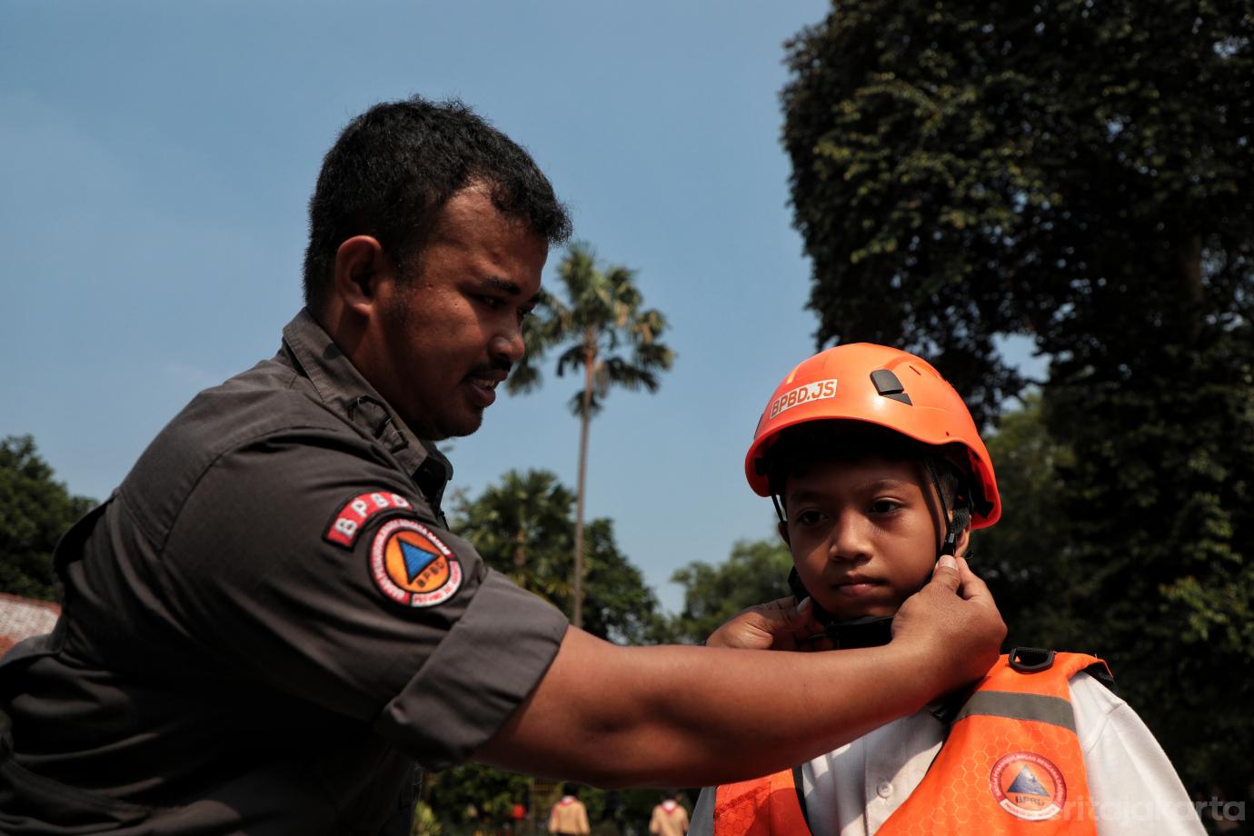 1.Simulasi Tanggap Bencana di SDN Bangka 01