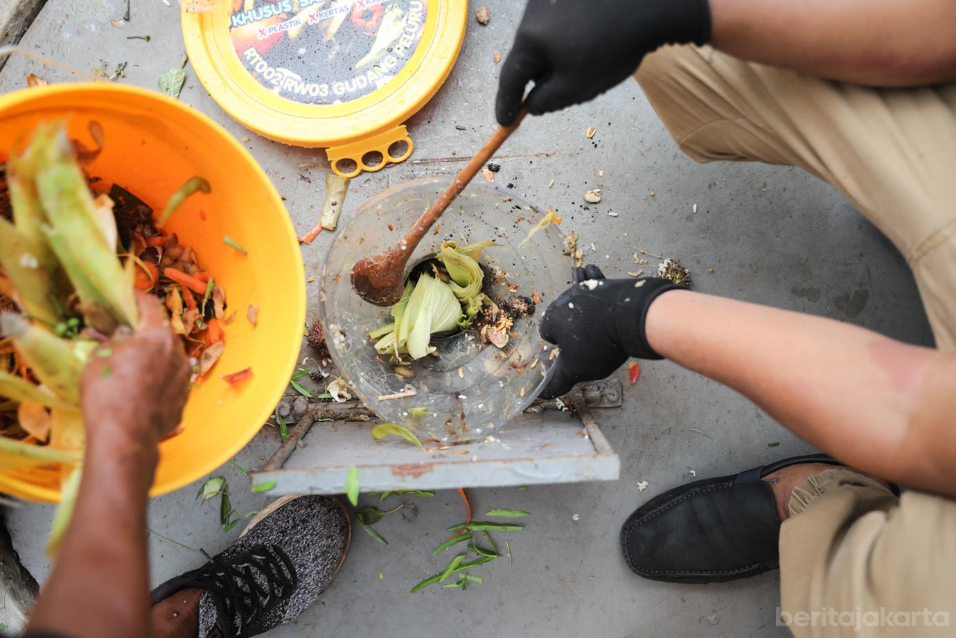 Teba Modern Sampah 2
