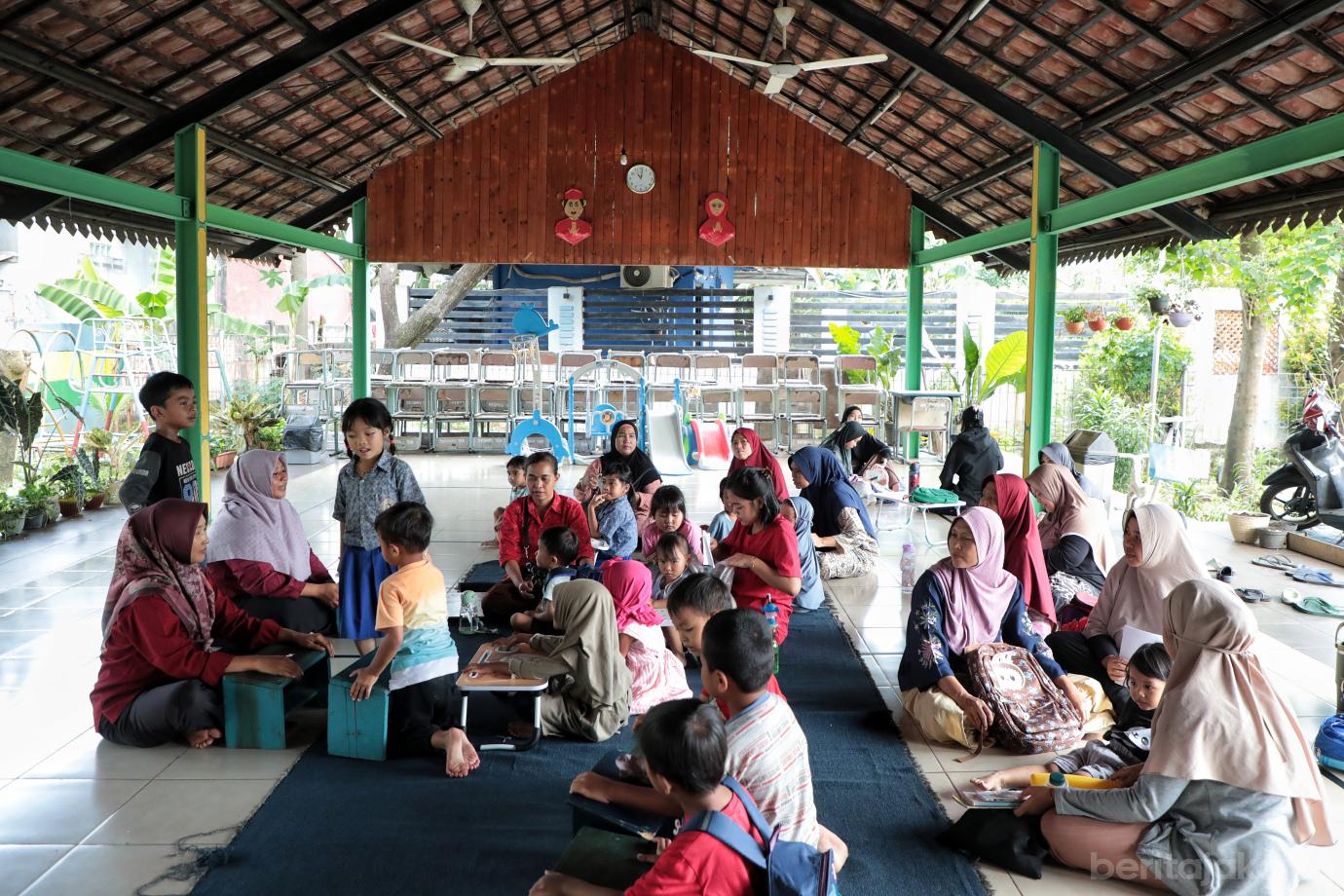 5.Dinas PPAPP DKI Masifkan Posko Pengaduan Kekerasan Perempuan dan Anak