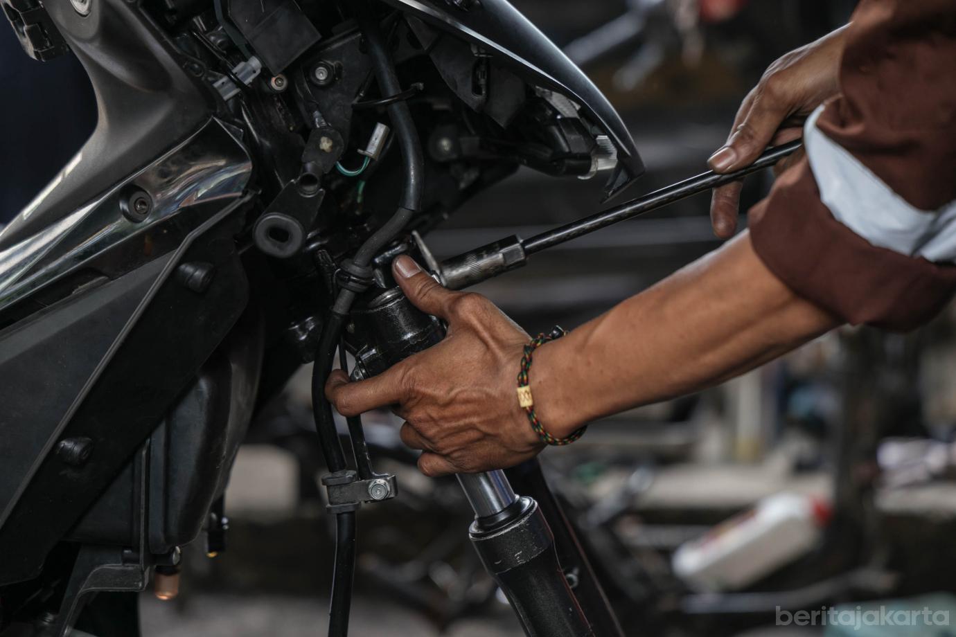 5 Warga Kali Anyar Ikuti Pelatihan MTU Service Ringan Sepeda Motor 5