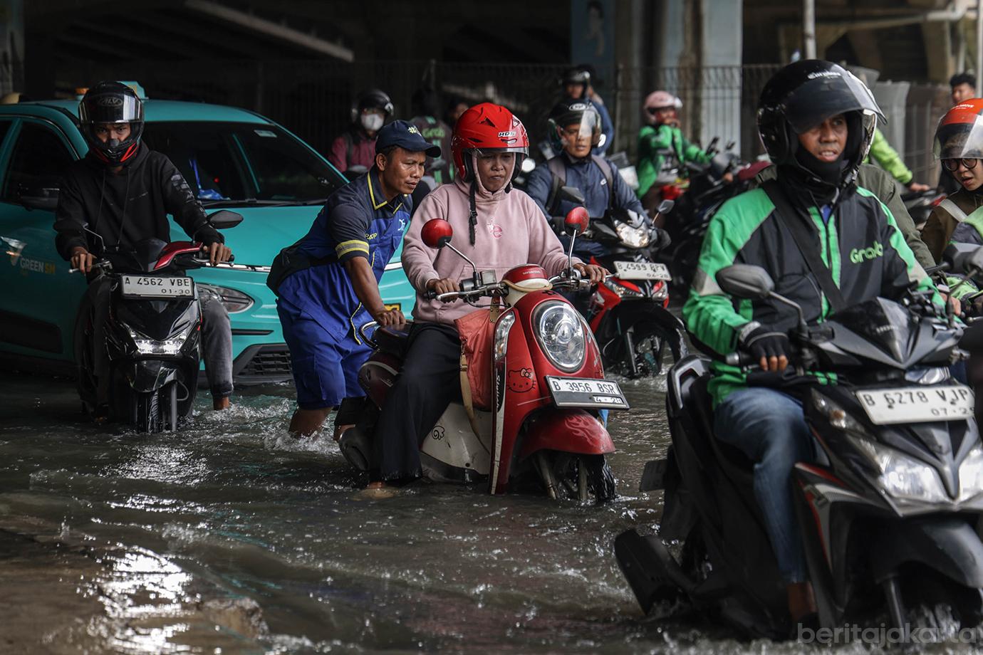 Genangan kembangan 03