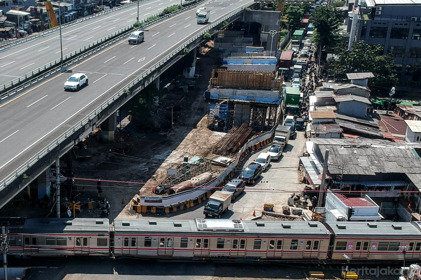 4 Progres Pembangunan Jalan Layang Latumeten 4