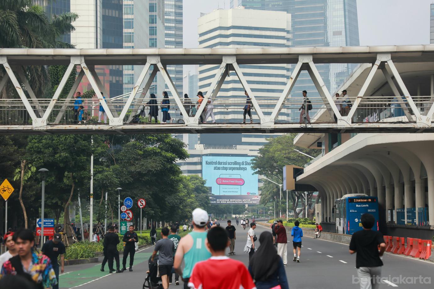 3 Pedestrian Deck Dukuh Atas