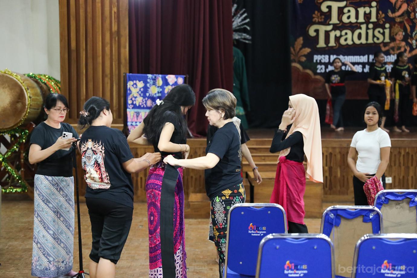Pelatihan Tari Sudinbud Jakpus 4
