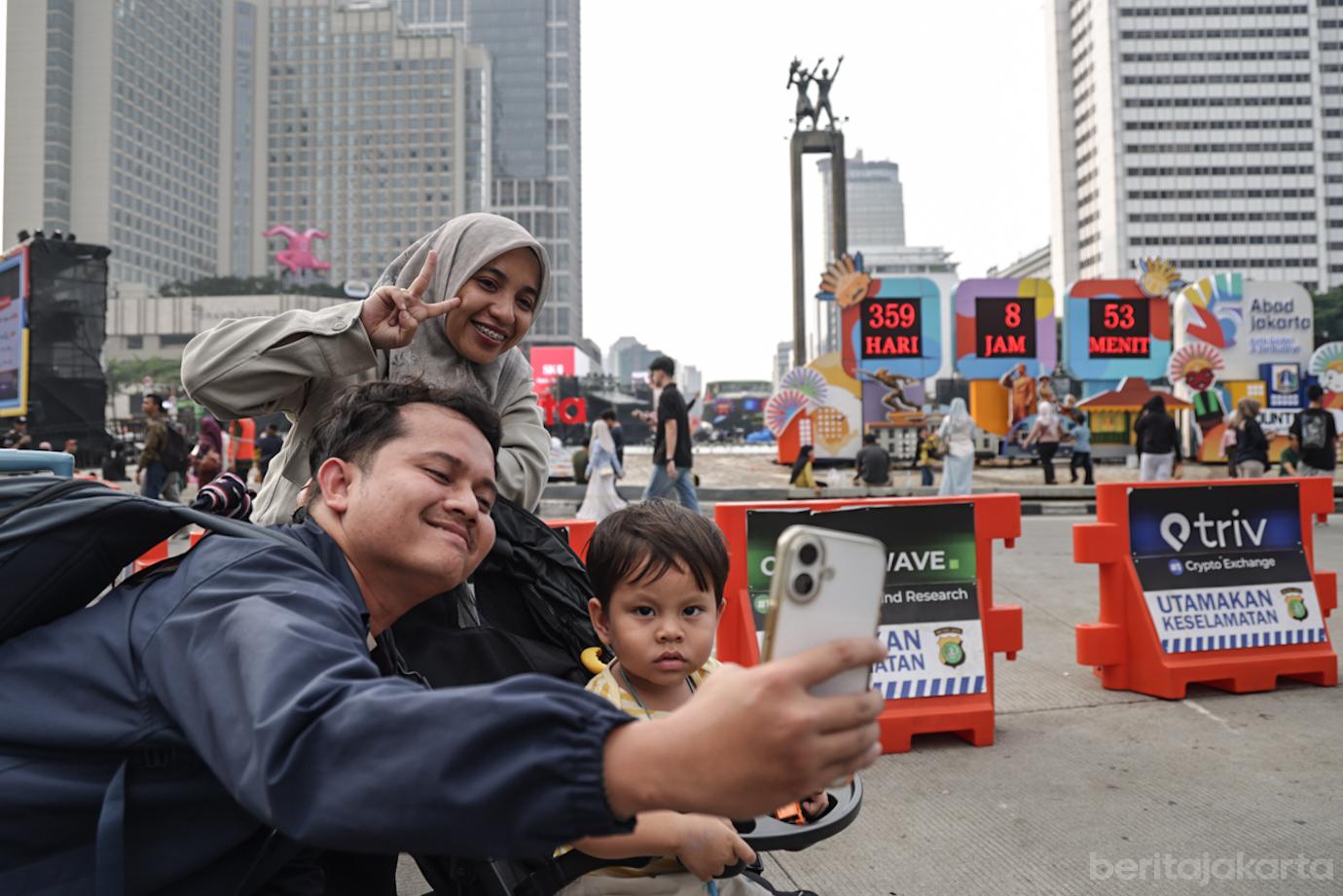 Warga Nikmati Sore di Puncak Perayaan HUT Jakarta ke 499 2