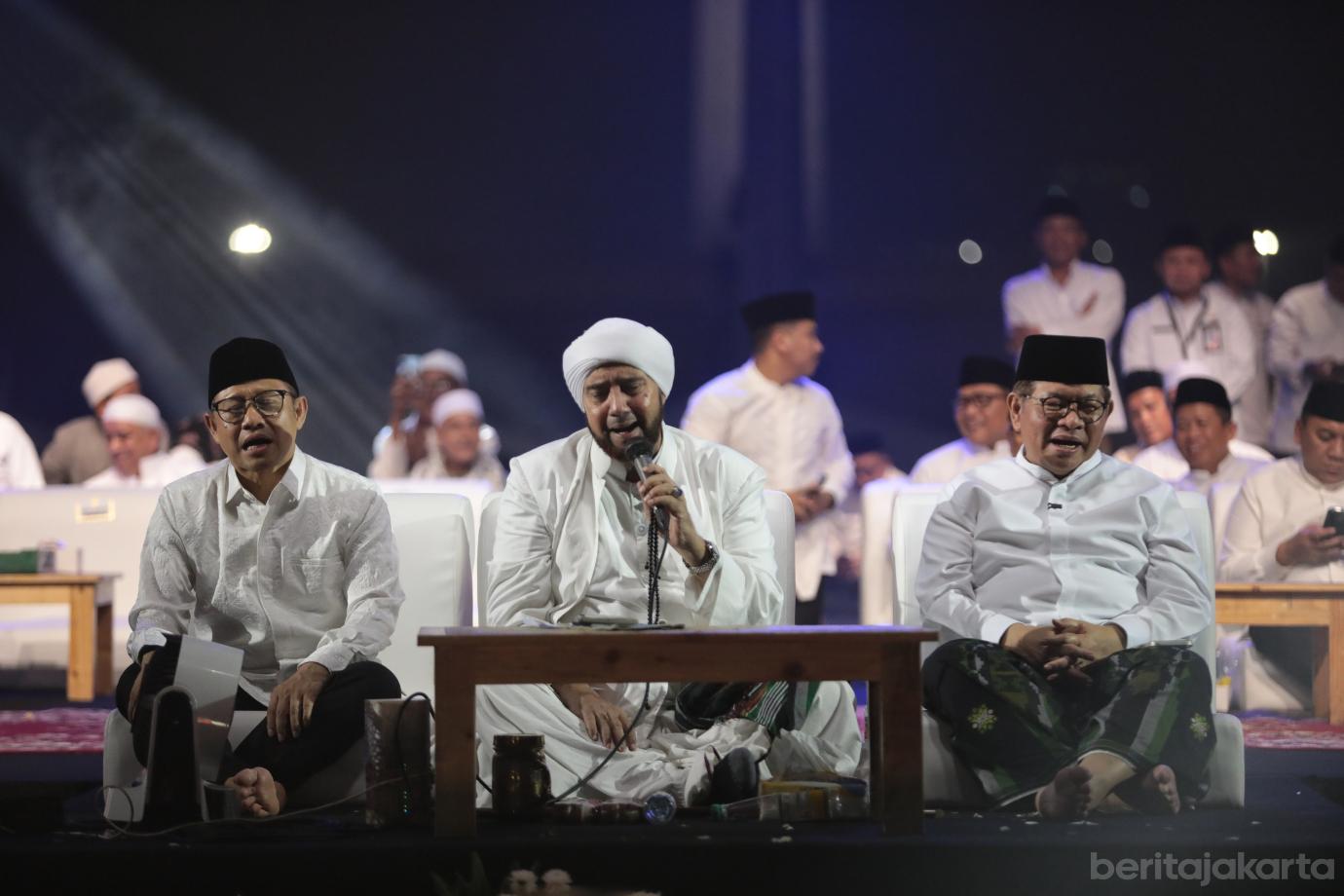 7.Pemprov DKI Gelar Haul Akbar Ulama dan Habaib di Monas