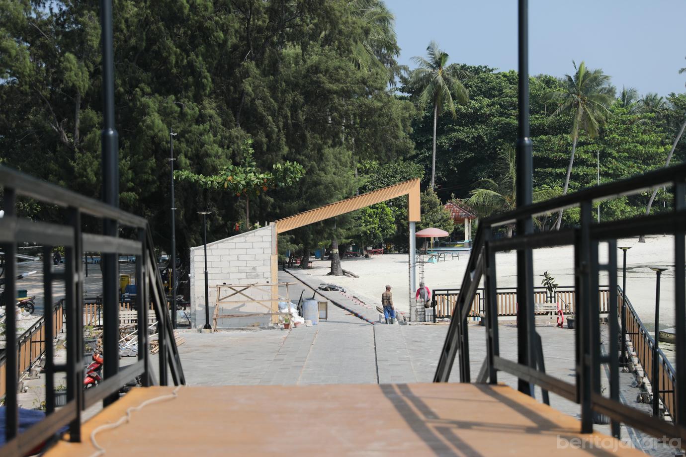Renovasi Jembatan Cinta 6