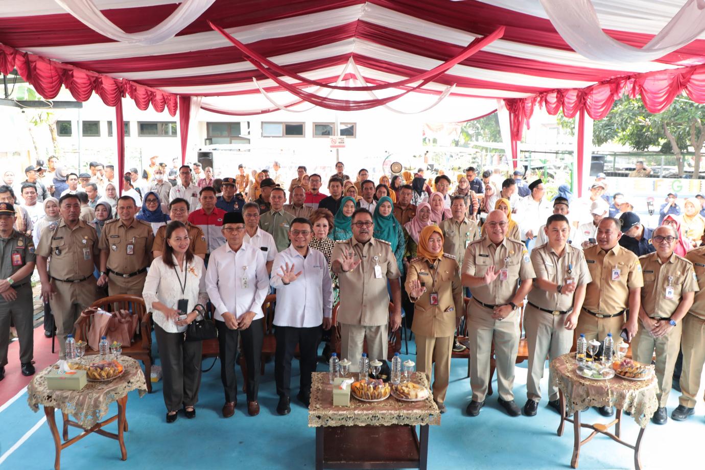 6.Wagub Rano Deklarasikan Komitmen ODF di Kelurahan Tomang