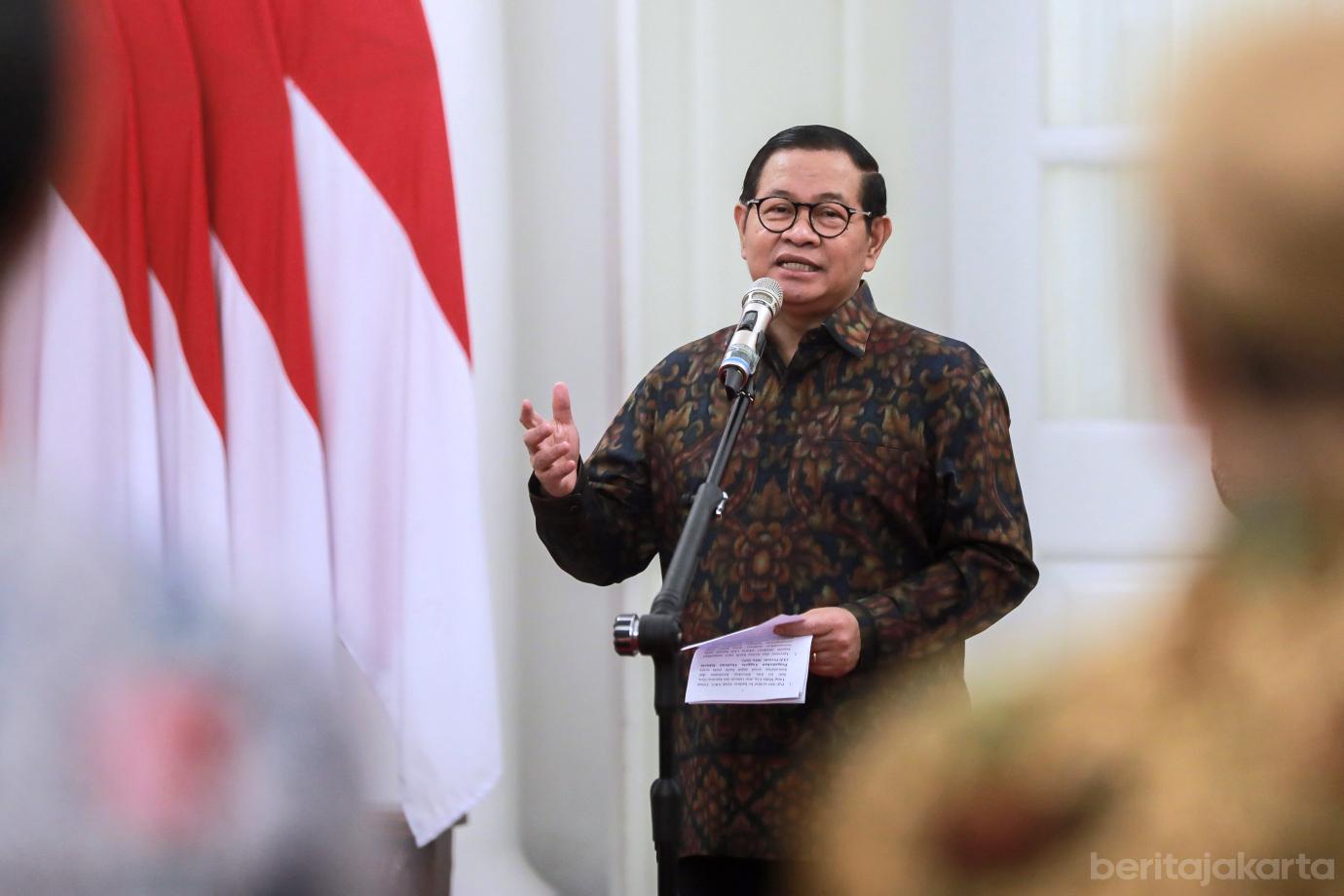 6anggota Akademi Jakarta 