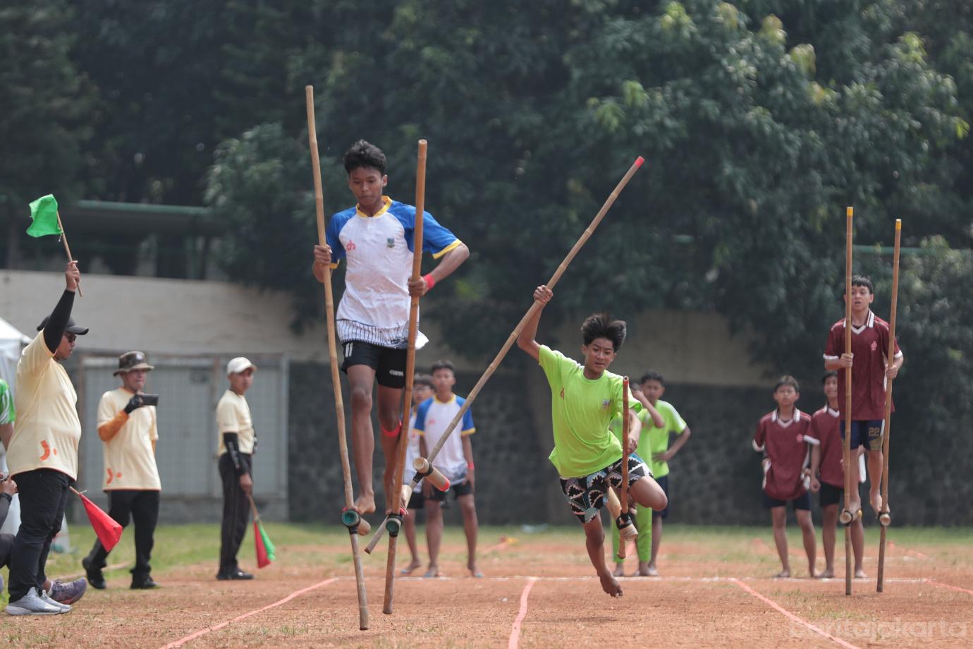 7.400 Peserta Ikuti Lomba Pekan Olahraga Tradisional di GOR Ciracas
