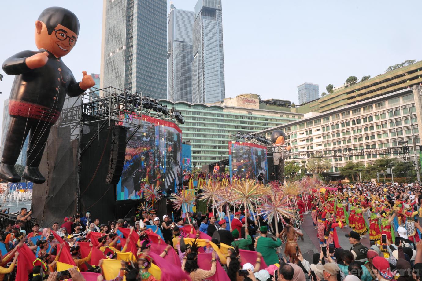7.Jakarta Warna warni