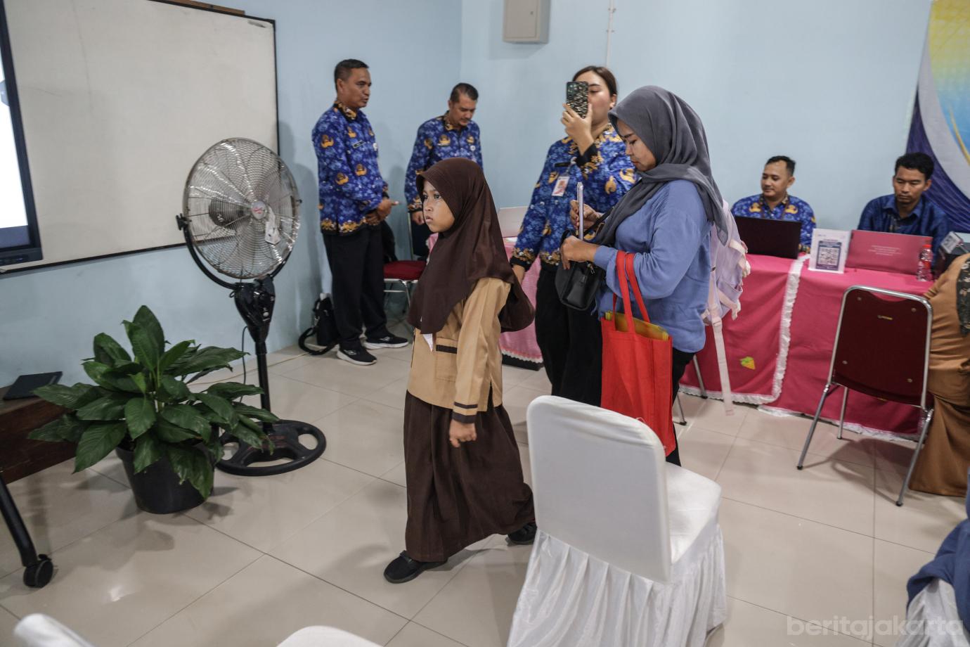 3 Dinas Pendidikan sediakan 245 980 Kursi Sekolah Gratis 3