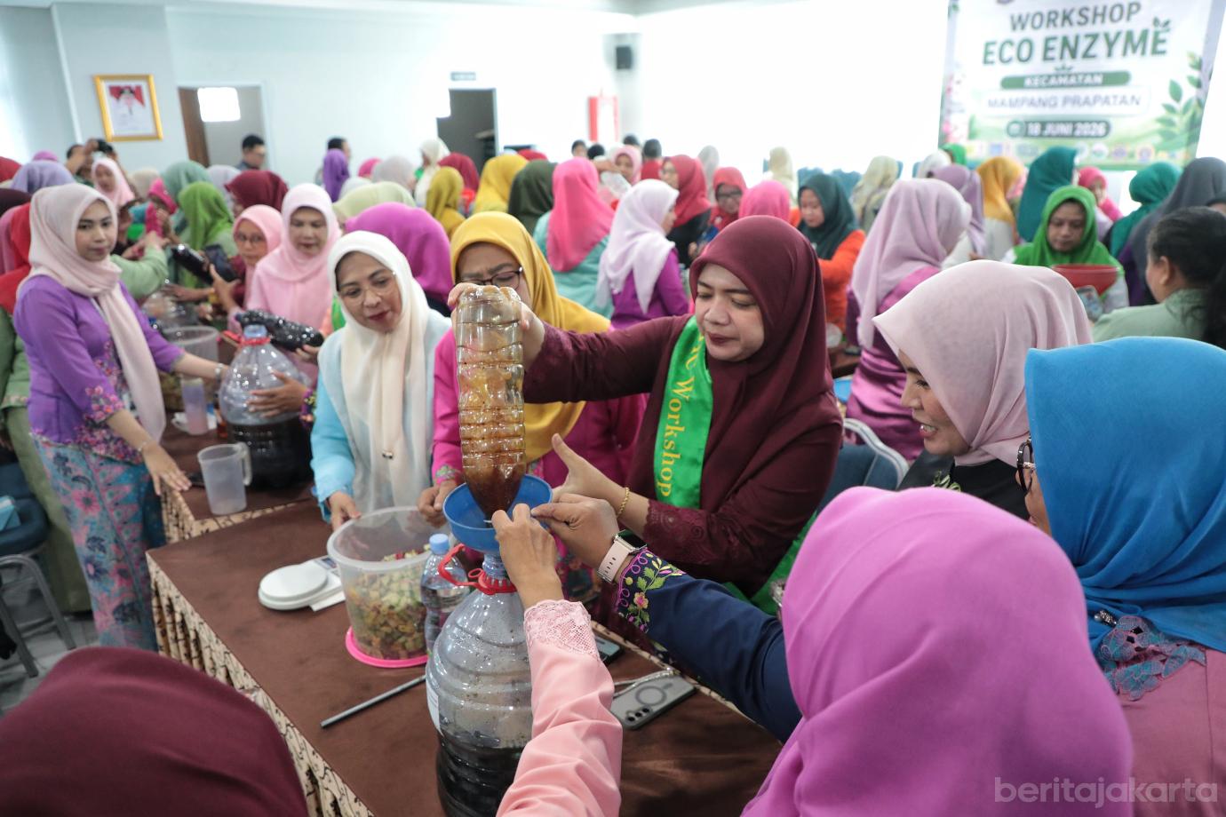 2.Workshop ECO Enzyme di Jaksel