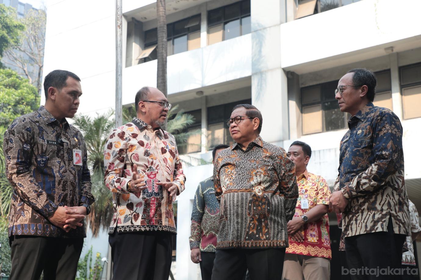 6.Pramono Tinjau Bekas Kantor BPSDM DKI Jakarta