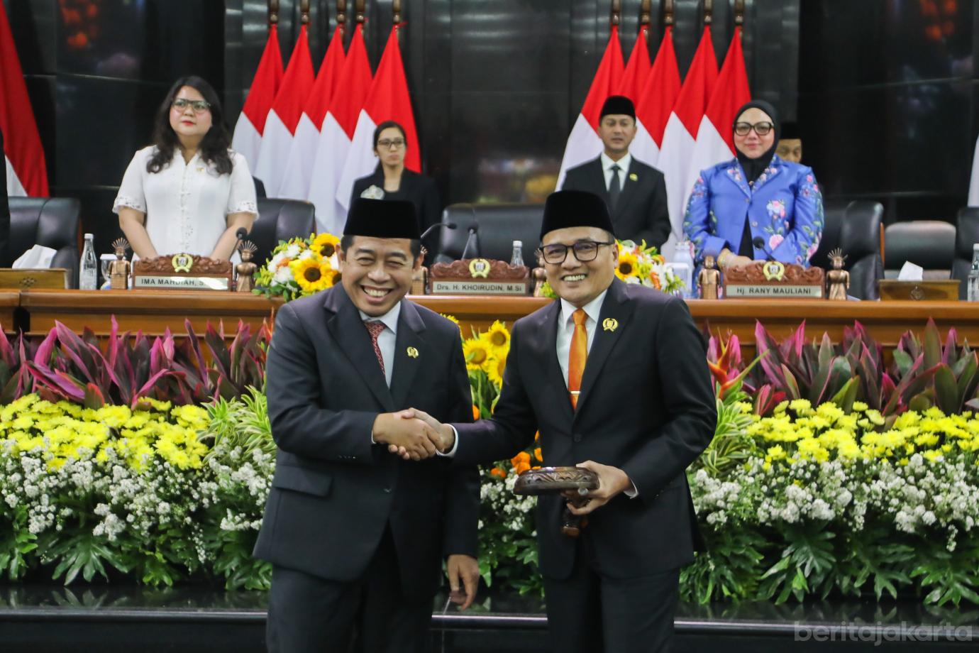 8 pelantikan suhud