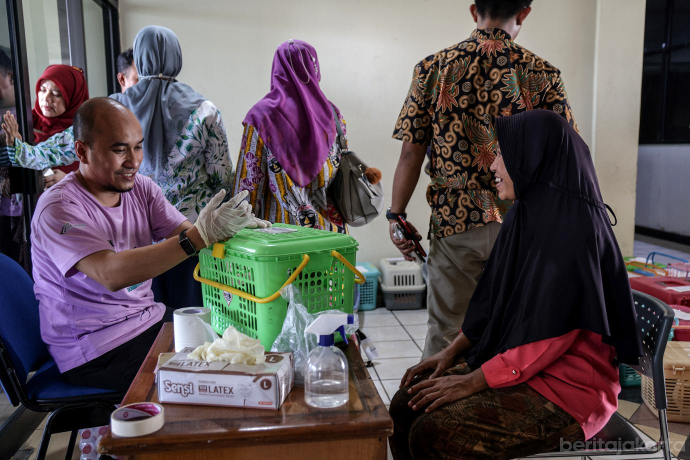 7 Sebanyak 200 Kucing Disterlisasi Sudin KPKP Jakbar 7