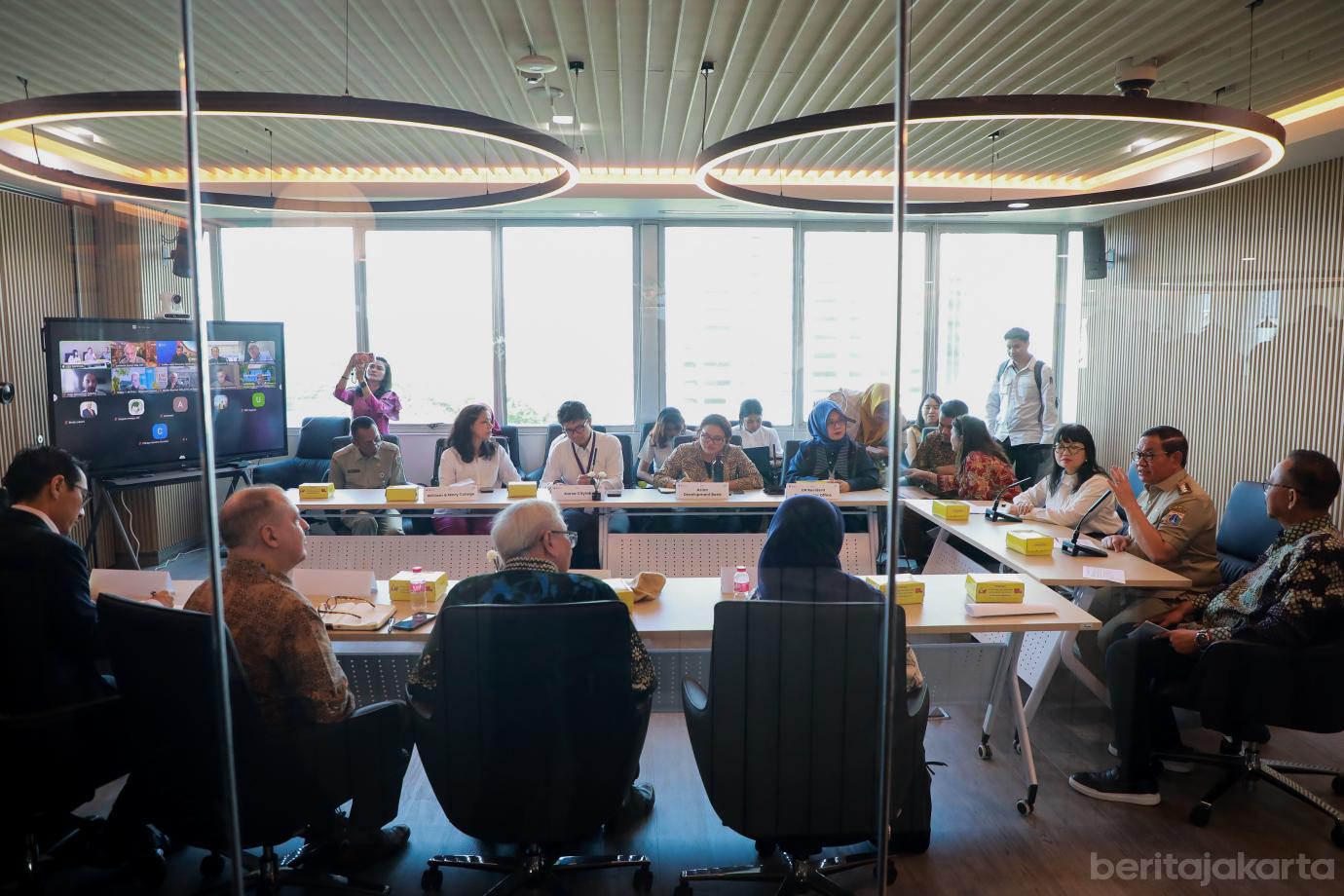 3Peresmian Urban Knowledge Hub