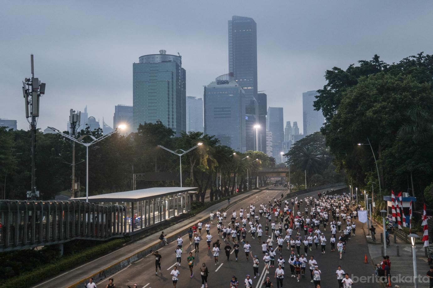 08 45 Ribu Pelari Ikuti BTN Jakarta International Marathon 2026 8