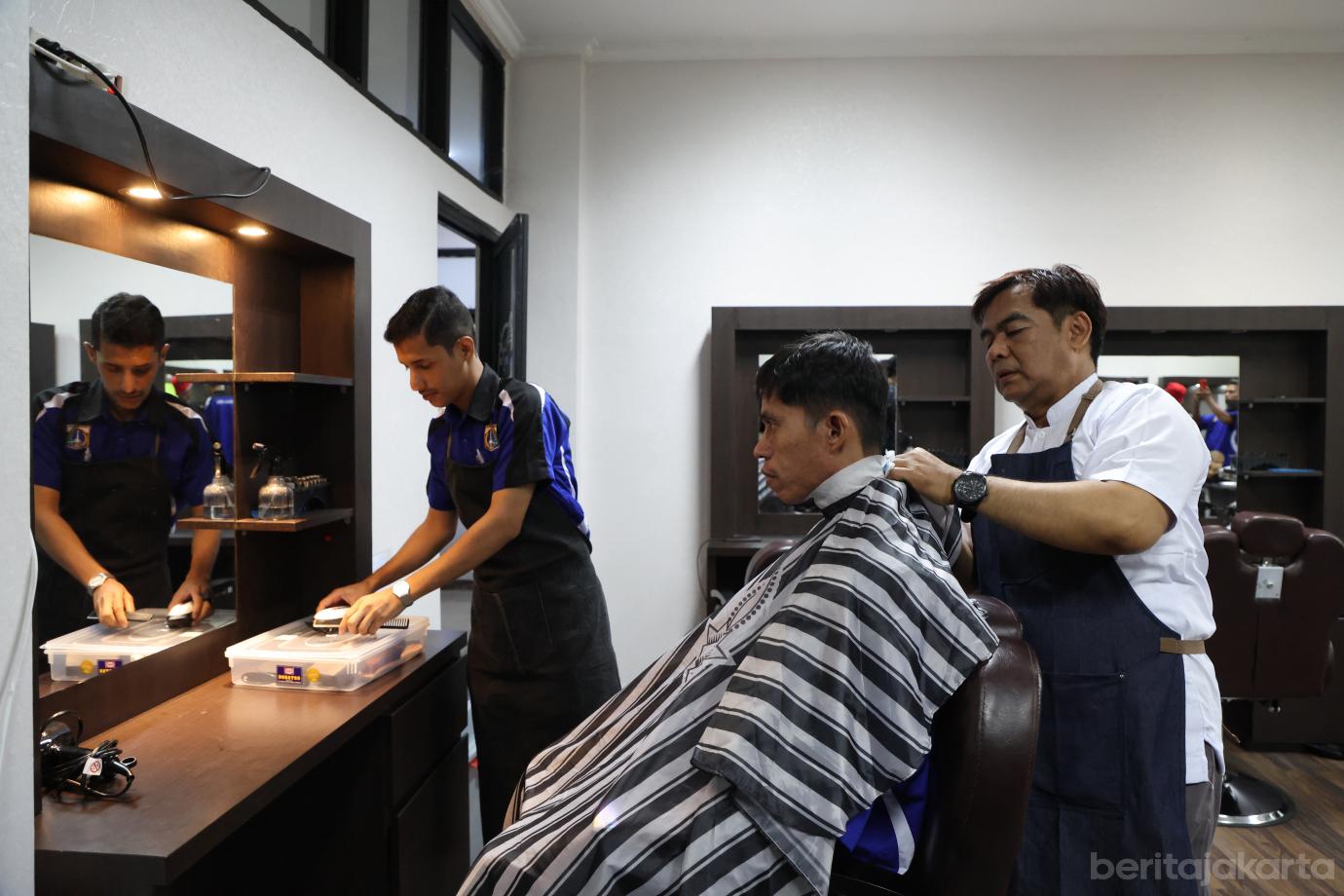 1.Pelatihan Barbershop PPKPI