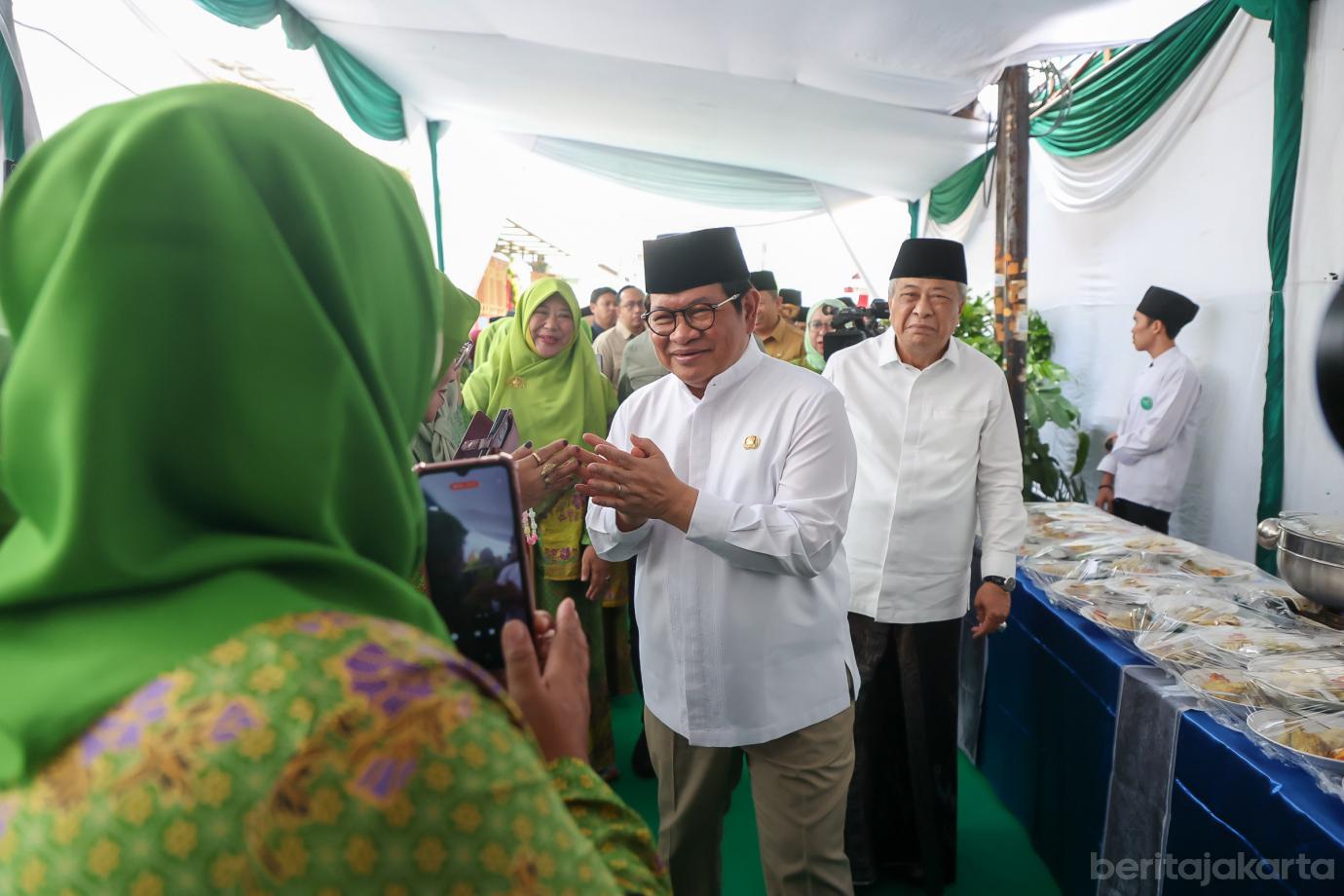 1 peresmian kantor muslimat NU