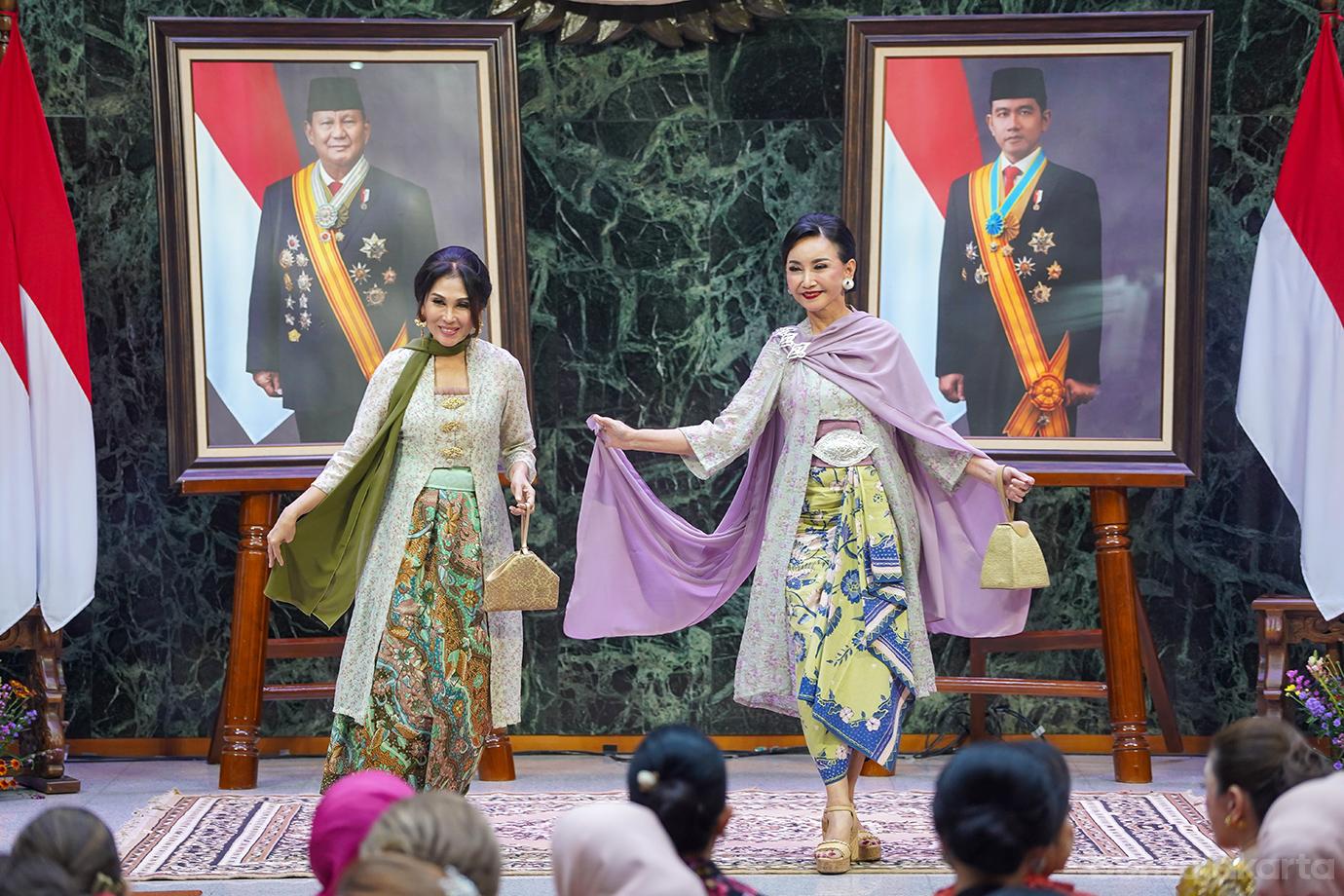 Peragaan busana kebaya batavia 06
